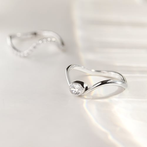 Atypický zásnubní prsten s pear diamantem Kylie