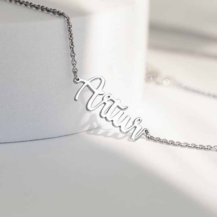 Zlatý náhrdelník se jménem Amael 144330