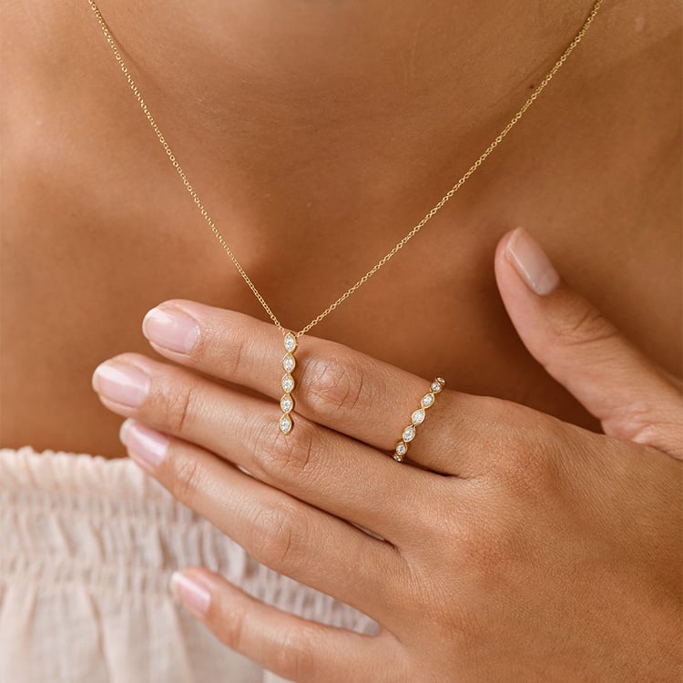 Zlatý prsten s lab-grown diamanty Evelyn 163469