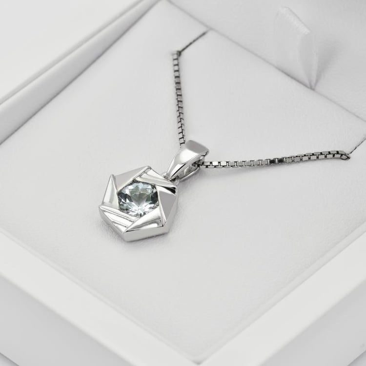 Náhrdelník ze stříbra 28585