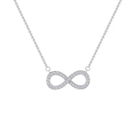 Jemný přívěsek zdobený diamanty Magana