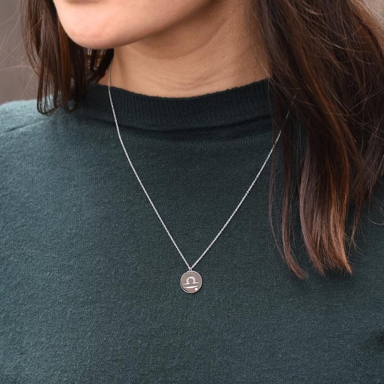 Stříbrný přívěsek se znamením a turmalínem Váhy 103456