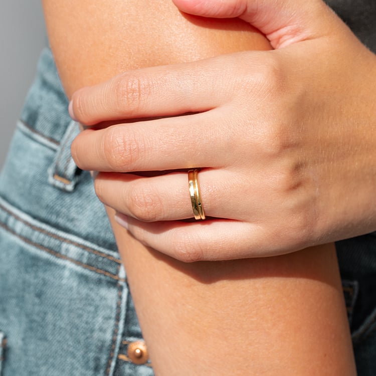 Komfortní snubní prsten ze zlata Ygyn 143884