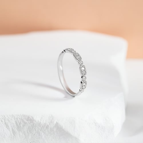 Romantický eternity prsten s lab-grown diamanty Liam