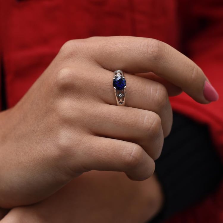 Stříbrný prsten se safírem 47968