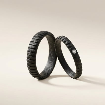 Půlkulaté karbonové snubní prsteny s diamantem Lisa