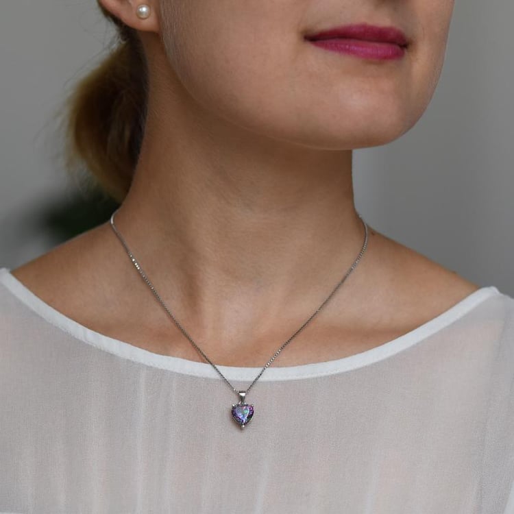 Náhrdelník s mystickým quartzem 16347