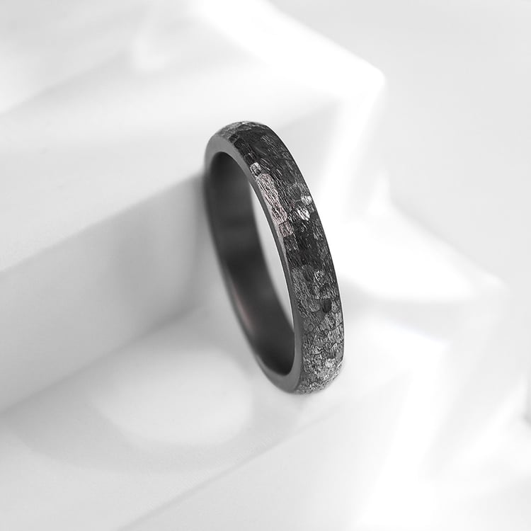 Tepaný prsten z tantalu Rosser 157150