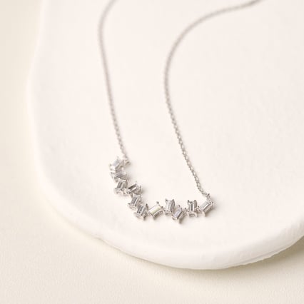 Moderní zlatý náhrdelník s baguette lab-grown diamanty Parvati