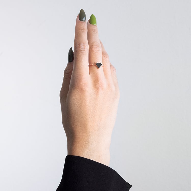 Zlatý prsten se salt and pepper diamantem Page 109889