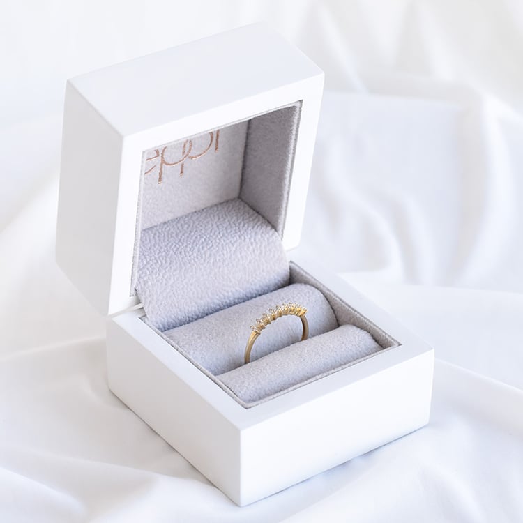 Romantický eternity prsten s lab-grown diamanty Betsy 101434