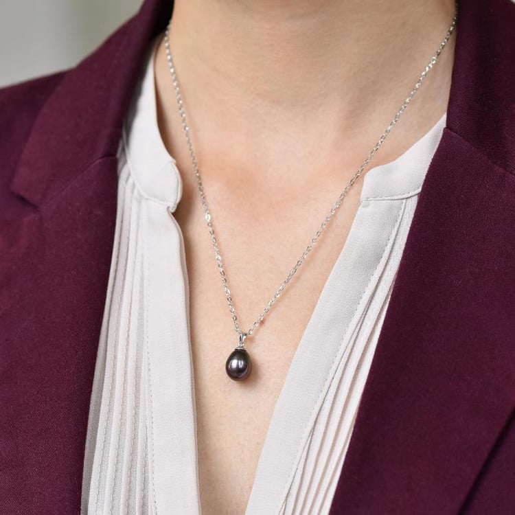 Zlatý náhrdelník s perlou 62364