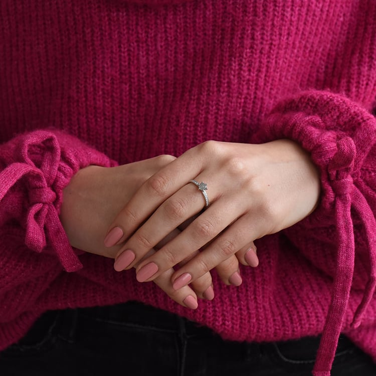 Zlatý prsten se salt and pepper diamantem 73711