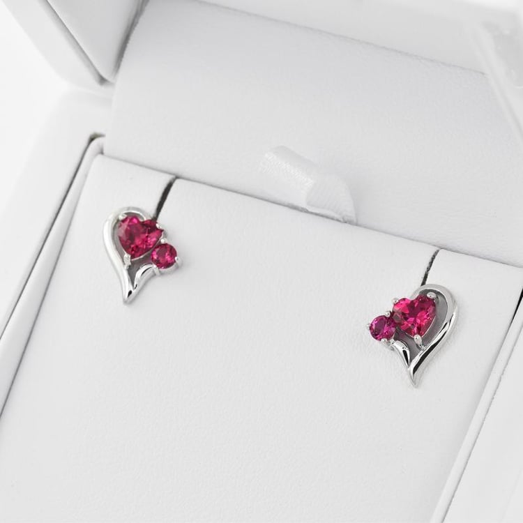 Rubínová srdíčka 28017