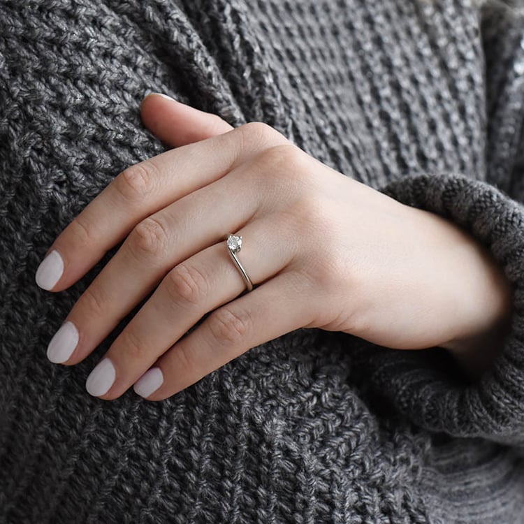 Prsten s certifikovaným diamantem 93906