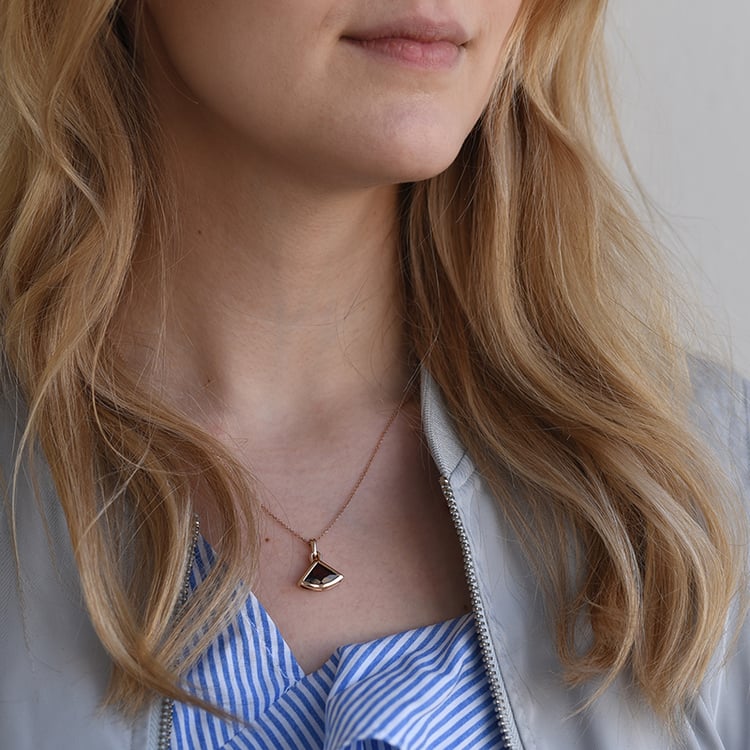 Přívěsek s granátem 61465