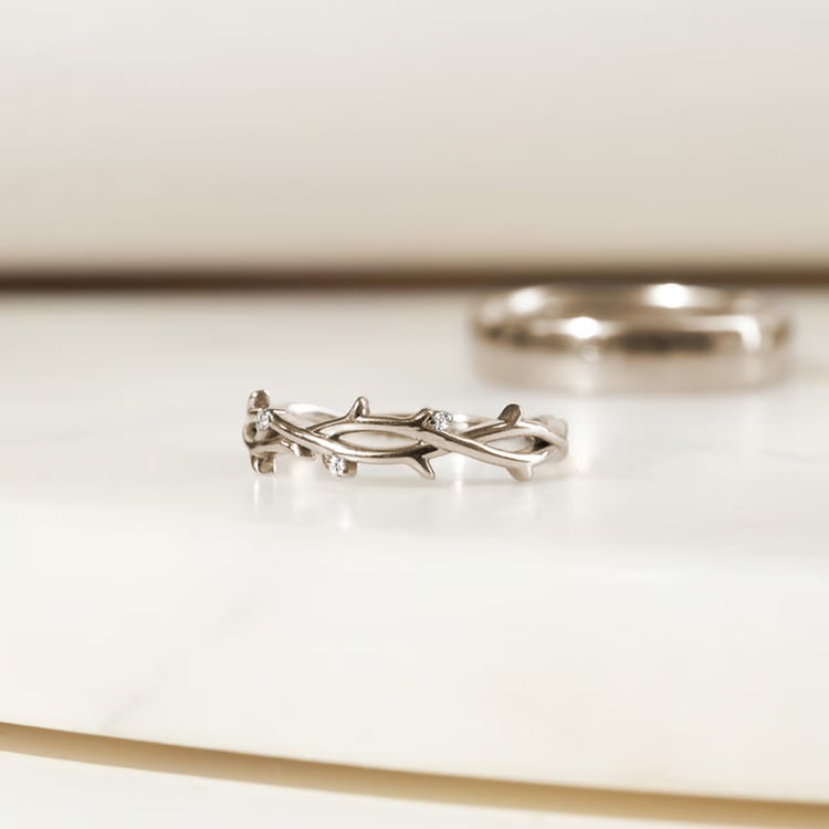 Něžný zlatý prsten ve tvaru větviček z oříškového zlata Hamana 166340