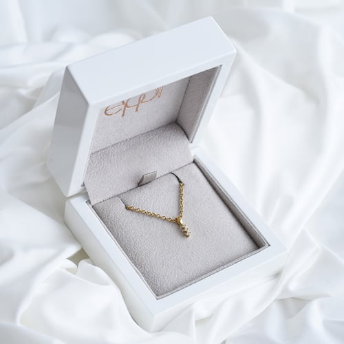 Minimalistický diamantový přívěsek Zusa