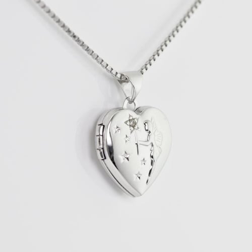 Srdíčkový medailon ze stříbra s diamantem Charise