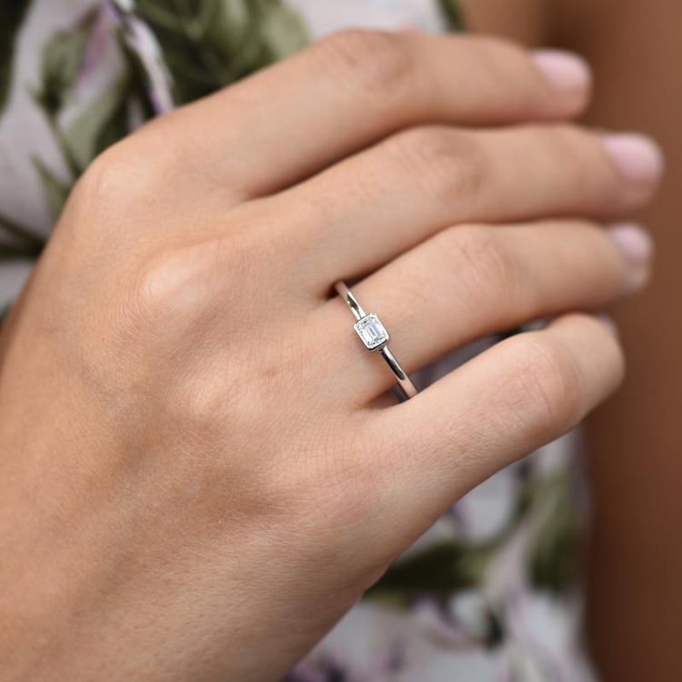 Prsten s diamantem 27769