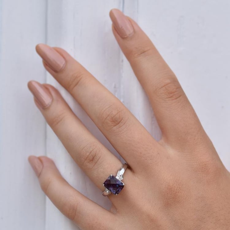 Zlatý prsten s alexandritem 32946