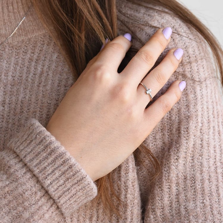 Minimalistický prsten s baguette moissanitem Avice 112007