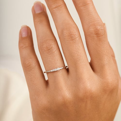 Minimalistický stříbrný prsten s diamanty Arne