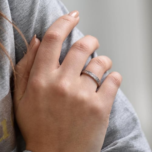 Romantické vintage snubní prsteny ze zlata Hannu