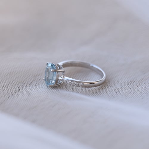 Zlatý akvamarínový prsten s diamanty Dodey