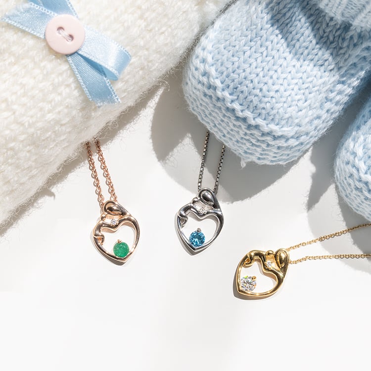 Stříbrný přívěsek matka a dítě s moissanitem a lab-grown diamantem Ella 140427