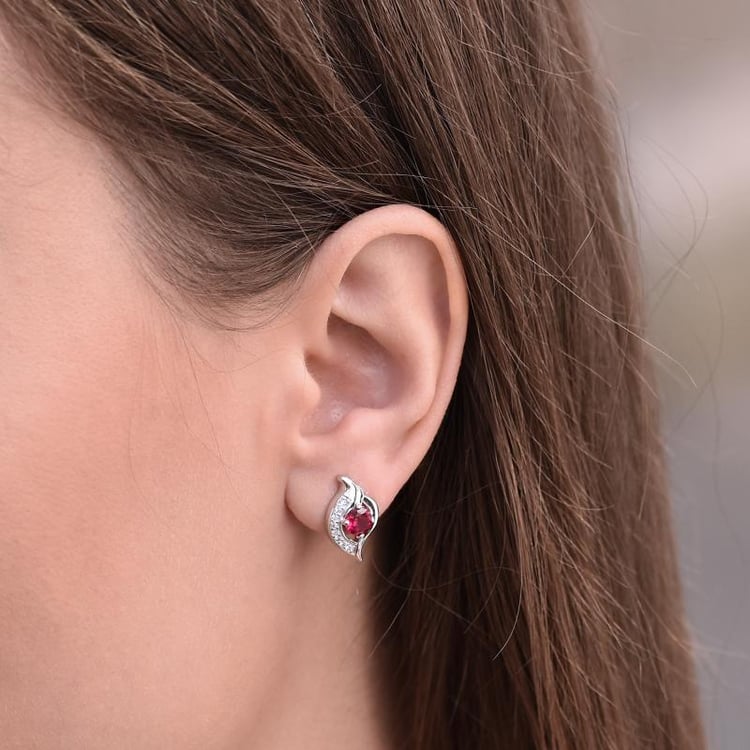 Stříbrné náušnice s rubíny 30538