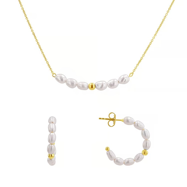 Kolekce stříbrných šperků s perlami