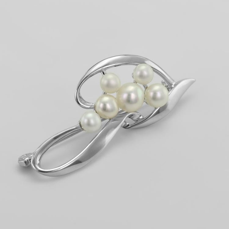 Stříbrná brož s perlami 50396