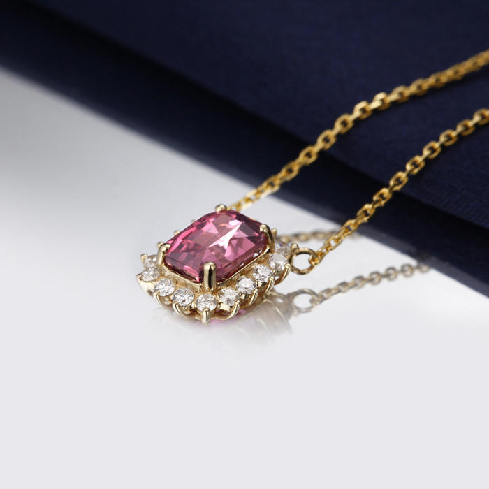 Zlatý náhrdelník s turmalínem a diamanty 9846