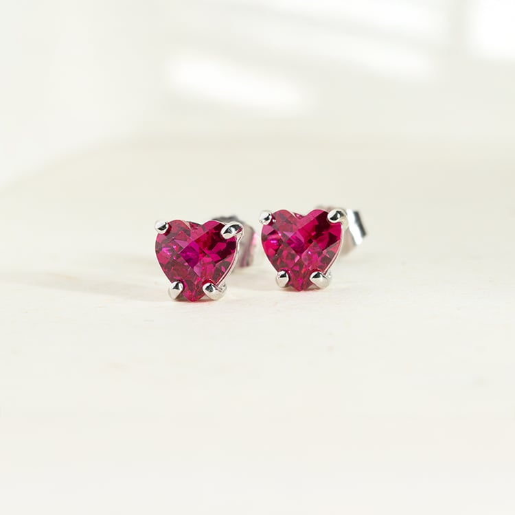 Zlaté náušnice s rubínovými srdíčky Kaciah 147268