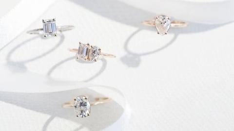 Výběr zásnubního prstenu – kompletní průvodce