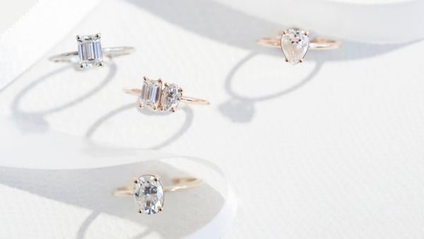 Výběr zásnubního prstenu – kompletní průvodce