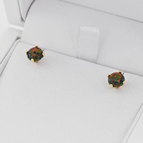 Černé okrouhlé opály a diamant ve zlaté sadě i šperků Vanna