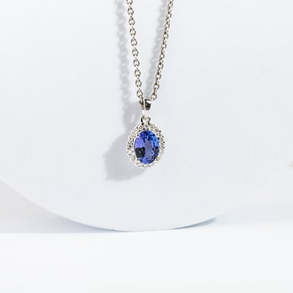 Přívěsek s tanzanitem a diamanty Maze