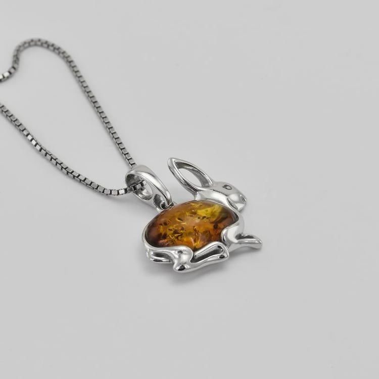 Přívěsek s jantarem 36910