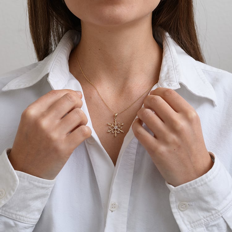 Vločka s diamanty Aya 134146