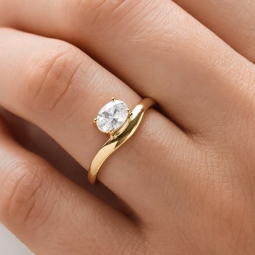 Atypický zásnubní prsten s 0.5ct IGI certifikovaným oval diamantem Adina