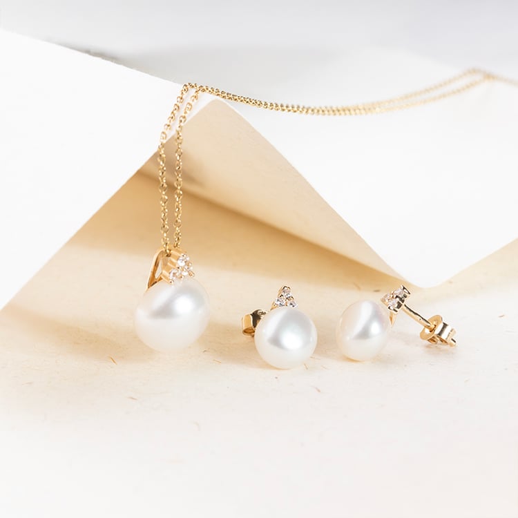 Romantická zlatá kolekce šperků s bílými perlami a zirkony Bianco 147433