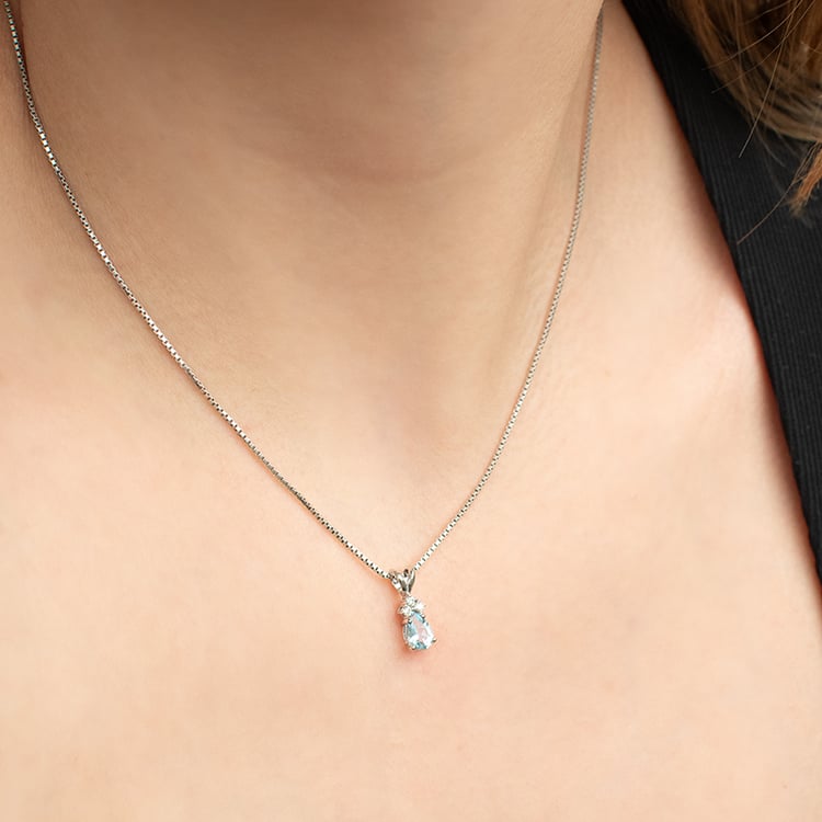 Akvamarínová slza s diamanty ve zlatém přívěsku Electrah 135525