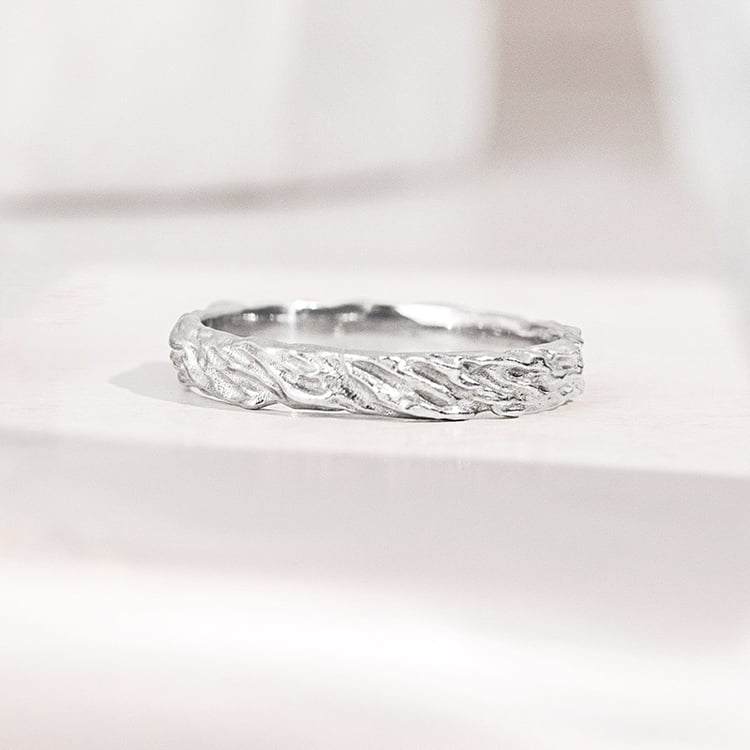 Zlaté snubní prsteny s nerovným povrchem Zena 155664