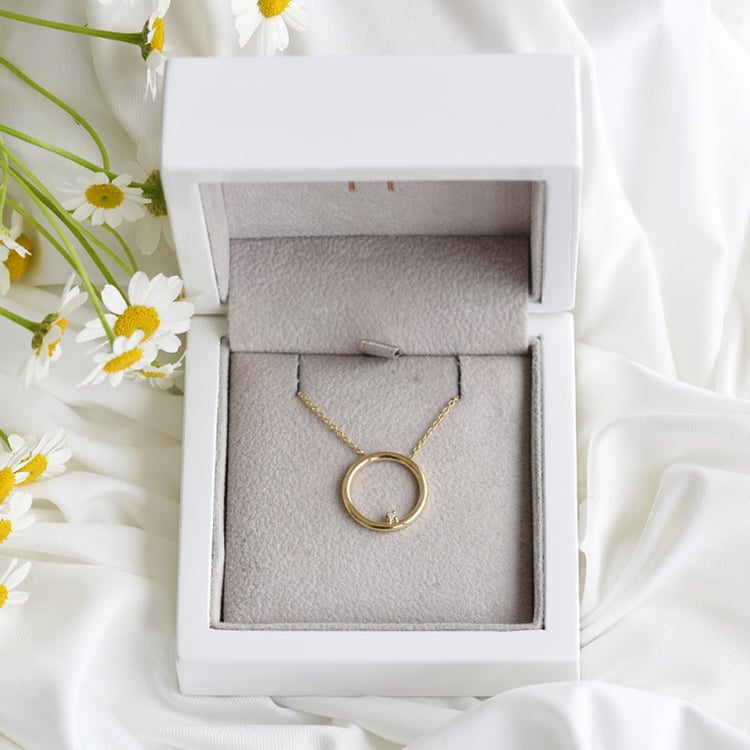 karma náhrdelník s diamantem z žlutého zlata 82267