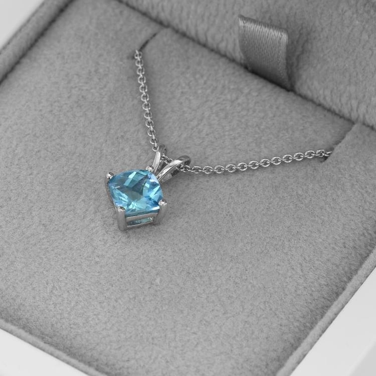 Zlatý náhrdelník s topazem 48612