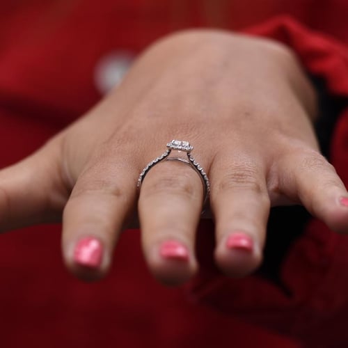 Zásnubní halo prsten s diamanty Primrose