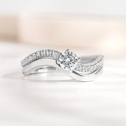 Romantický zásnubní set atypických prstýnků s diamanty Meda