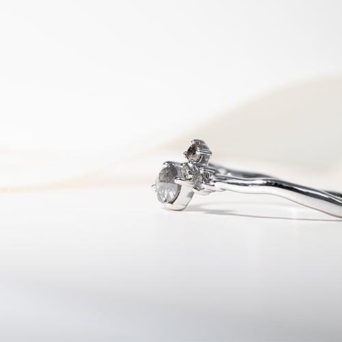 Cluster prsten se salt and pepper diamanty Roche
